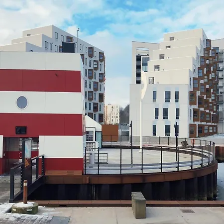 Great 2-bed Wbalcony In Harbour Odense