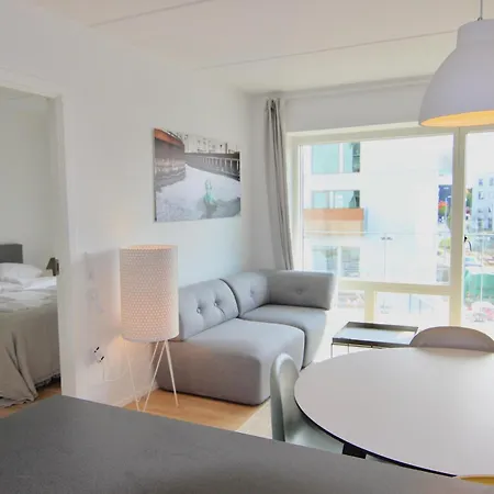 Great 2-bed Wbalcony In Harbour